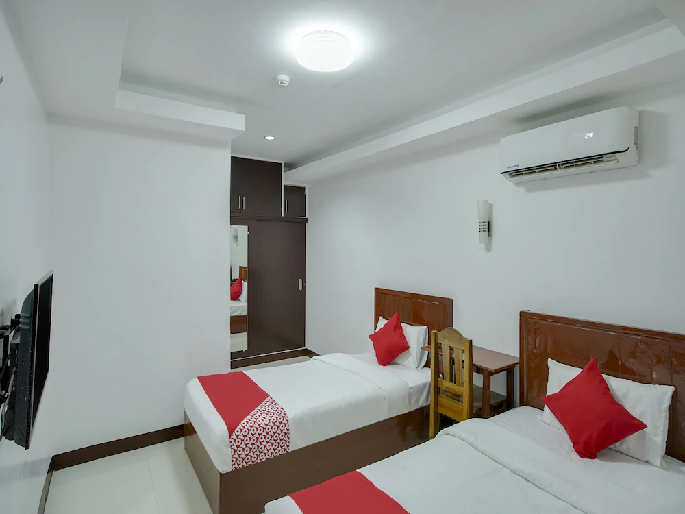 Offshore Hotel by OYO Rooms