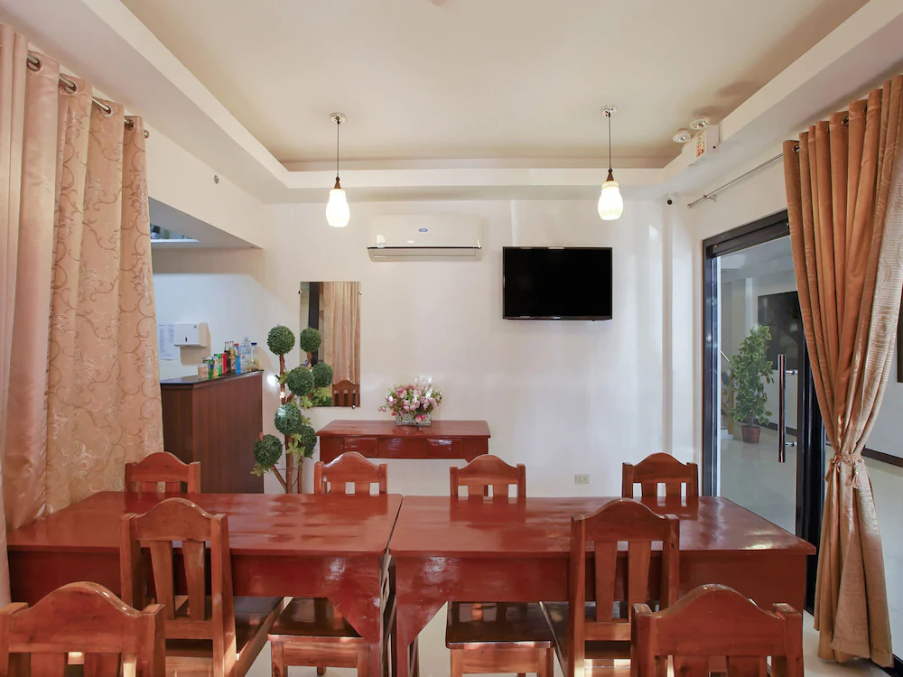 Offshore Hotel by OYO Rooms