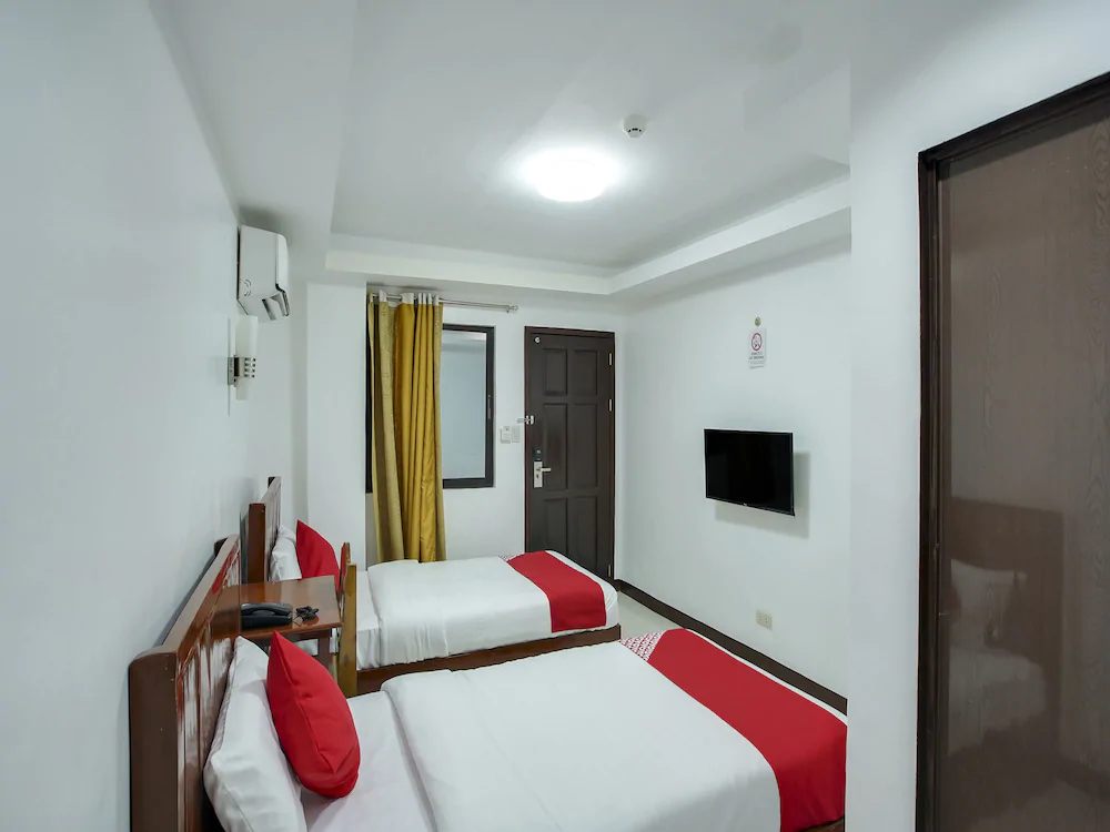 Offshore Hotel by OYO Rooms