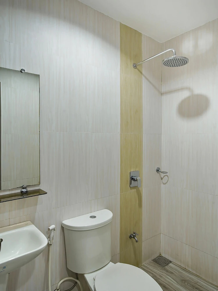 Offshore Hotel by OYO Rooms