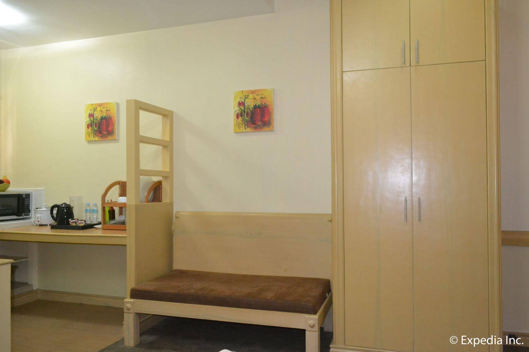 Phela Grande Residences