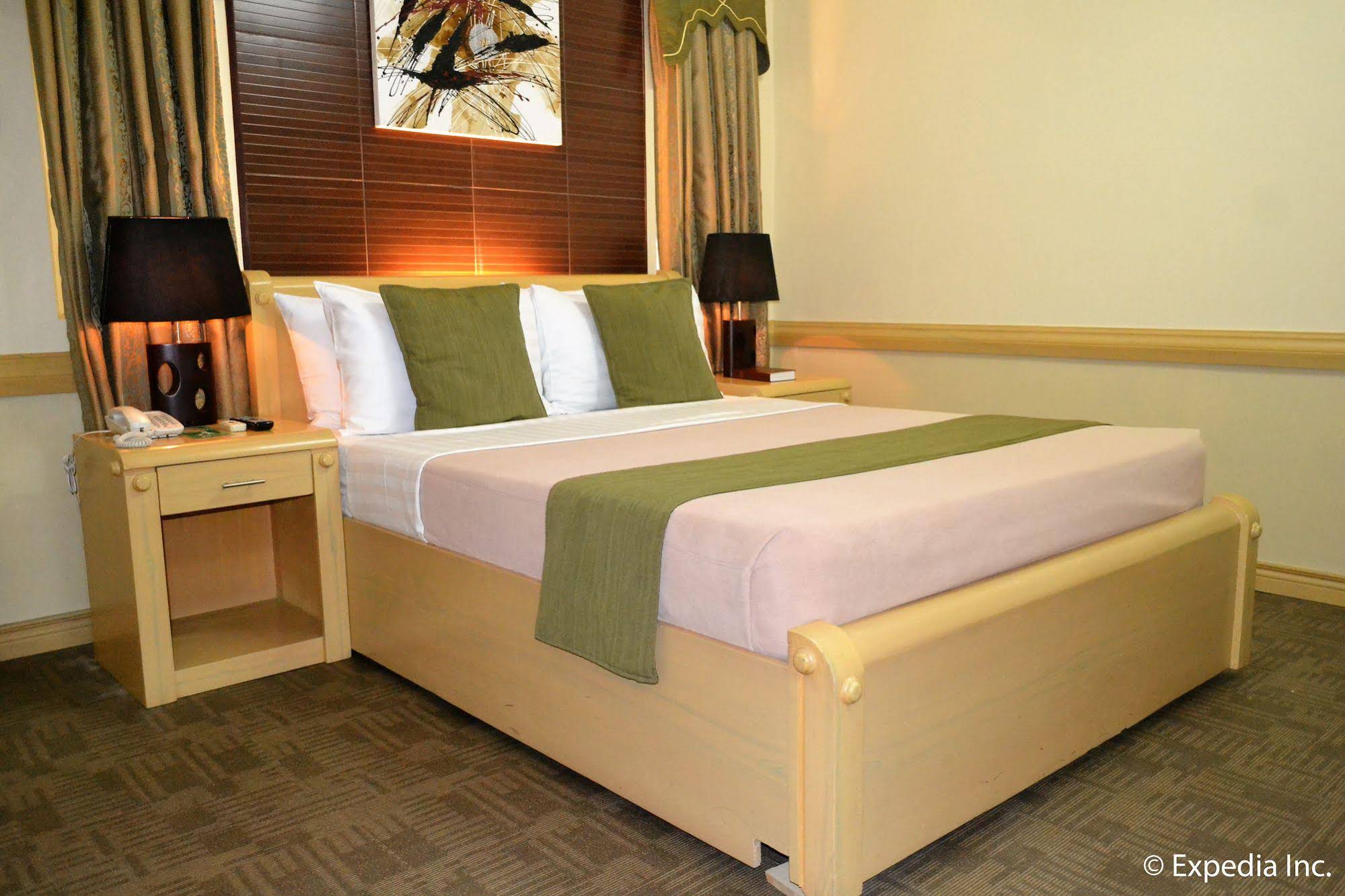 Phela Grande Residences