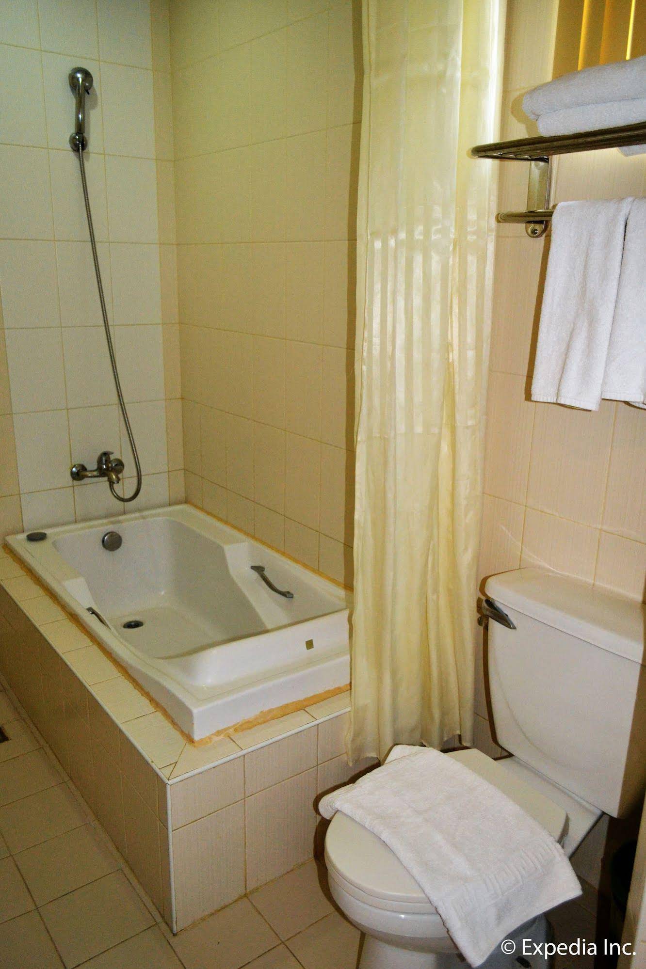 Phela Grande Residences