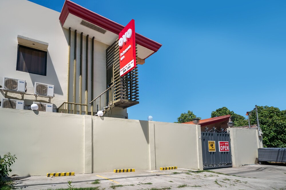 Princess Inn Gensan by OYO Rooms
