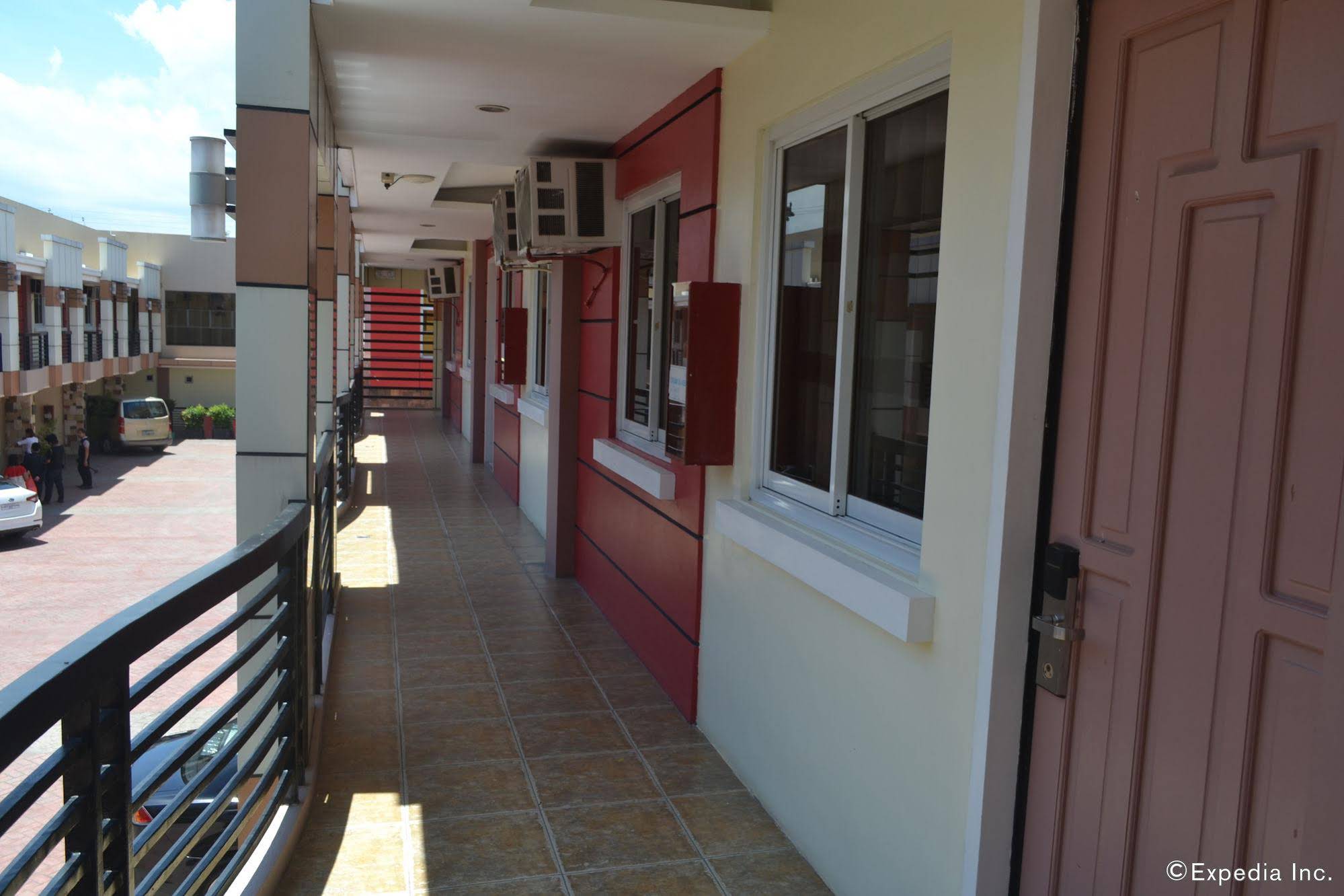 Roadhaus Hotel The Manny Pacquiao Hotel