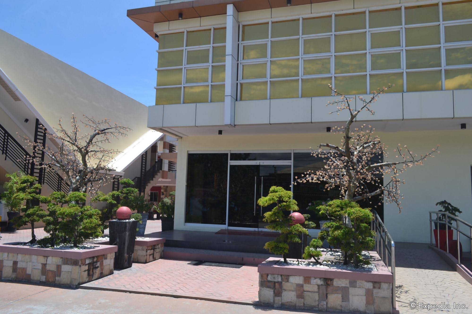 Roadhaus Hotel The Manny Pacquiao Hotel