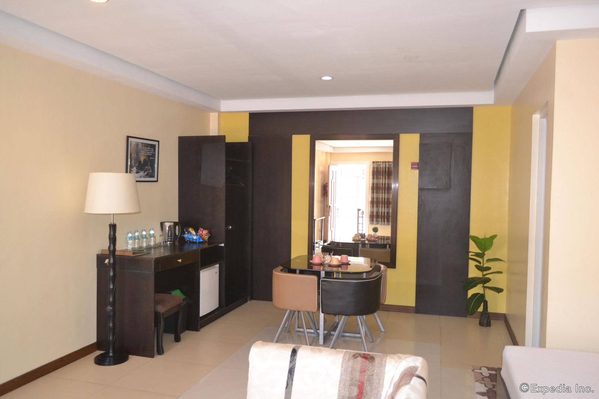 Roadhaus Hotel The Manny Pacquiao Hotel