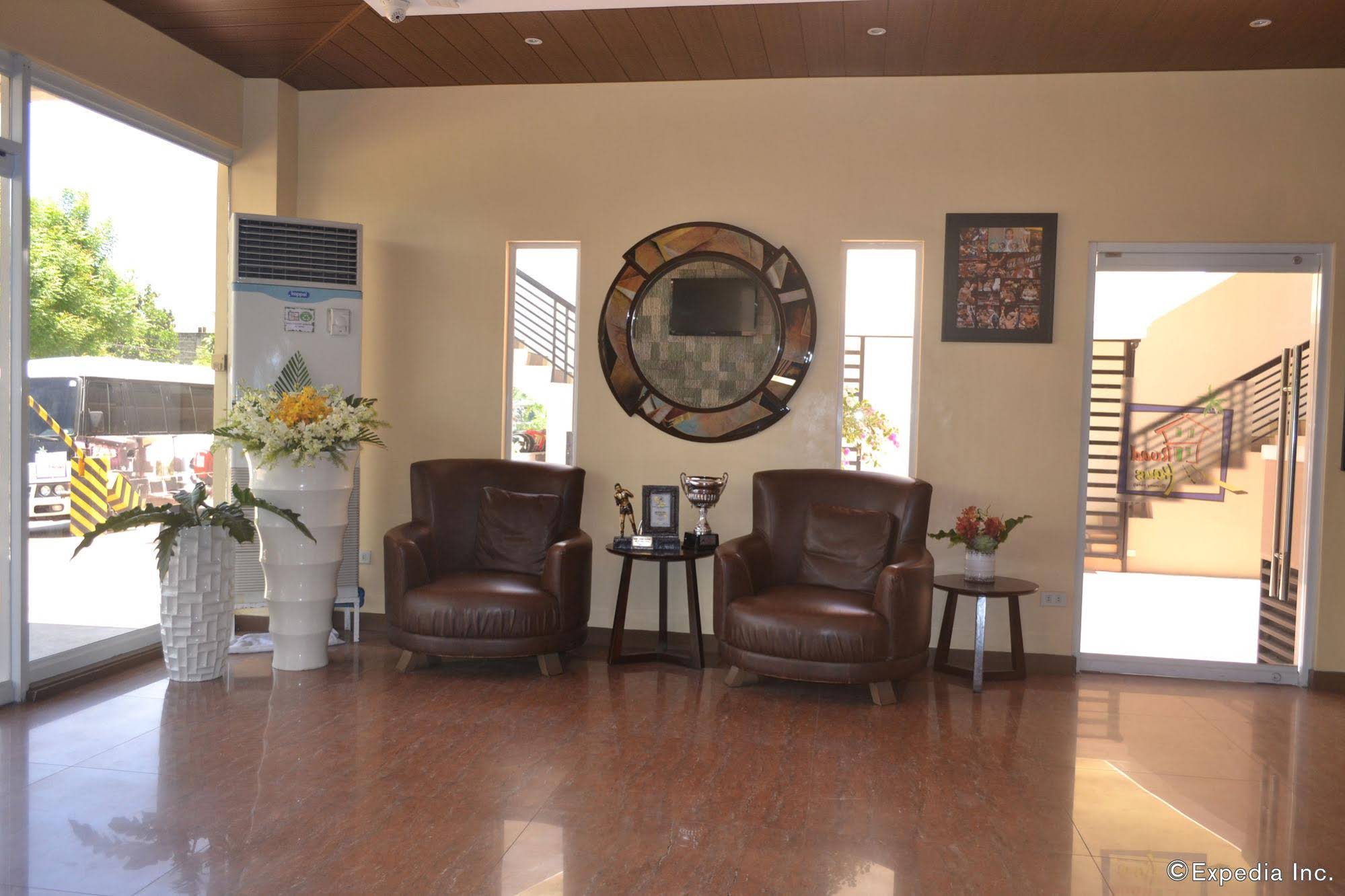 Roadhaus Hotel The Manny Pacquiao Hotel