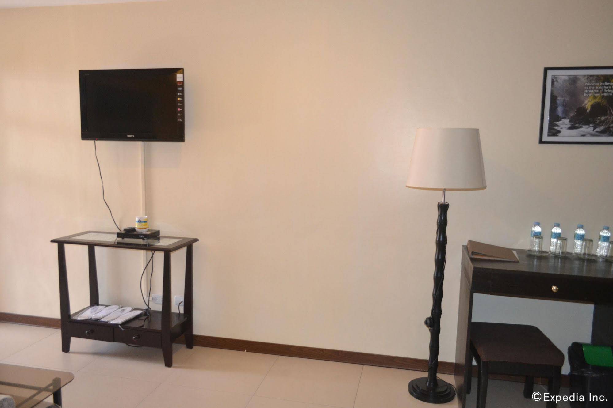Roadhaus Hotel The Manny Pacquiao Hotel