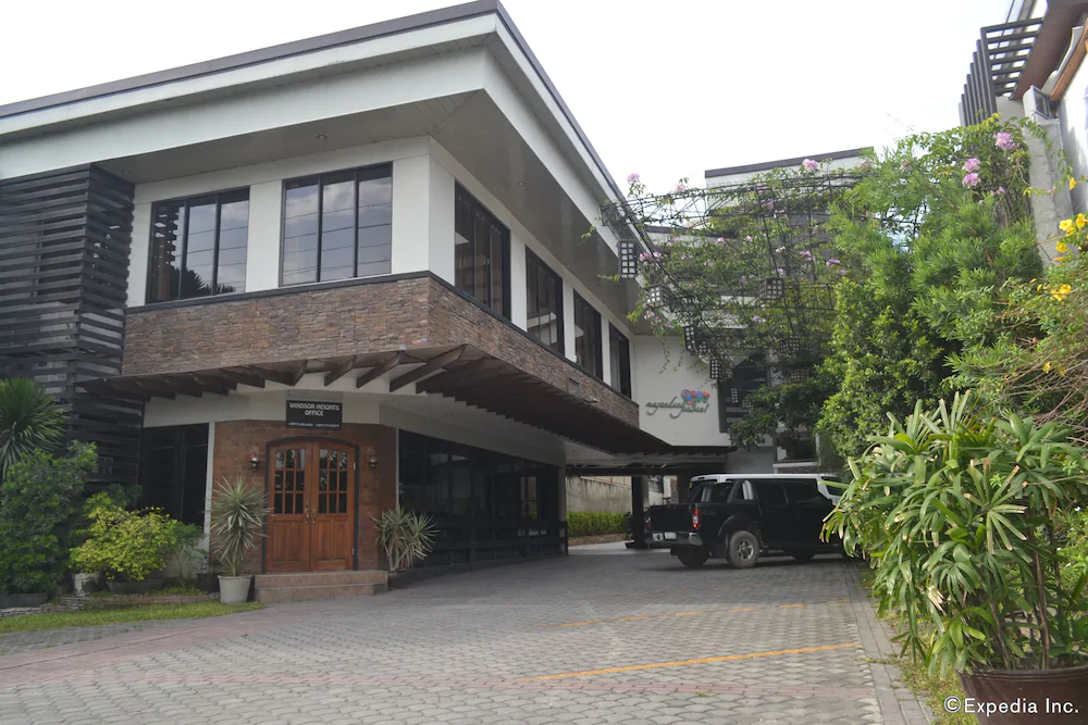 Stonewood Hotel