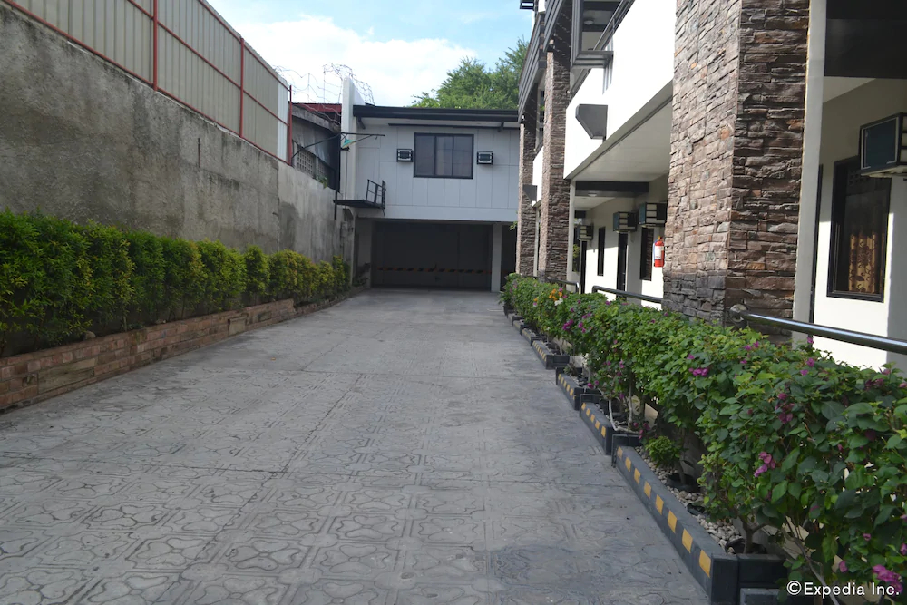 Stonewood Hotel