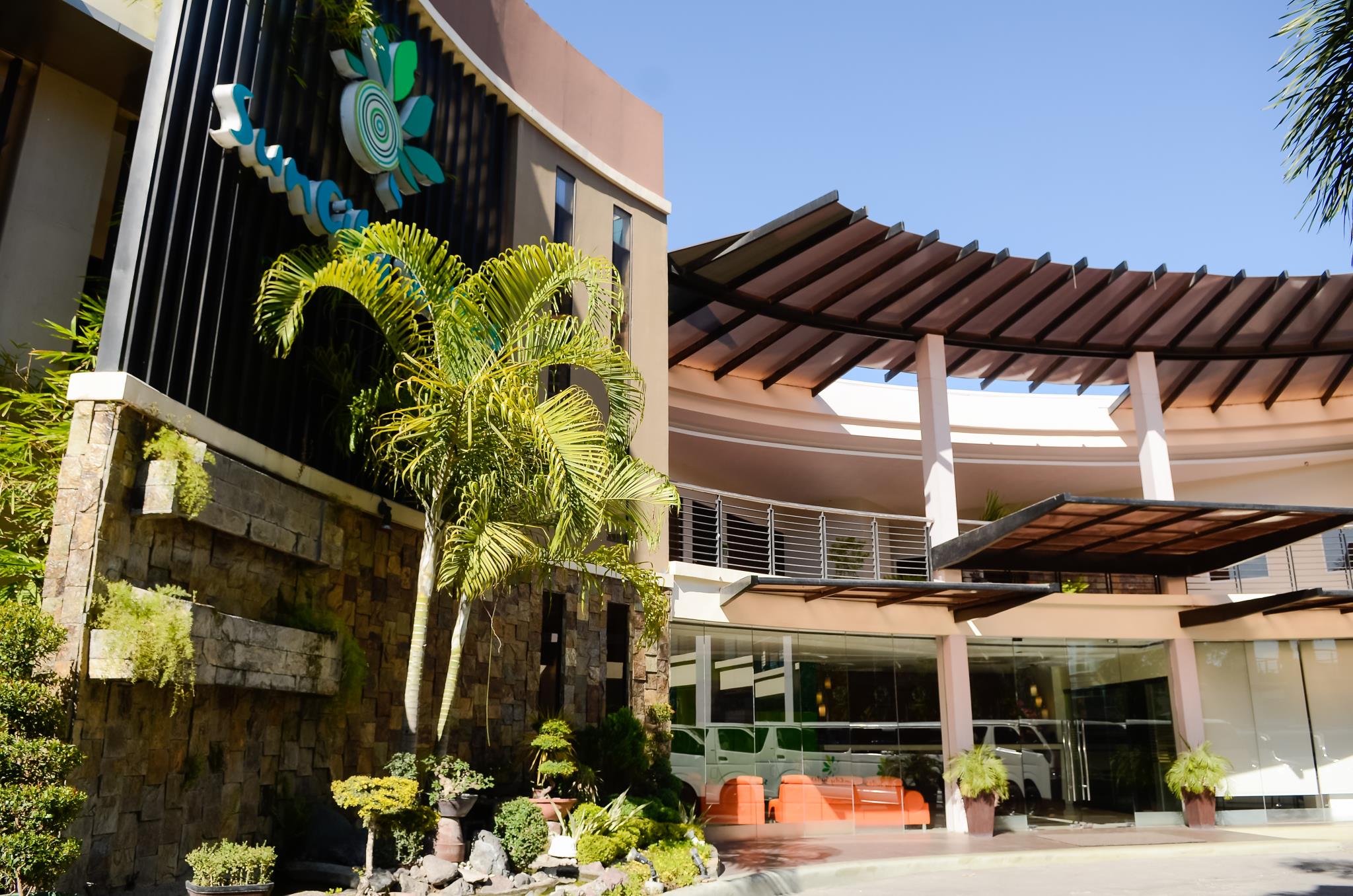 SunCity Suites
