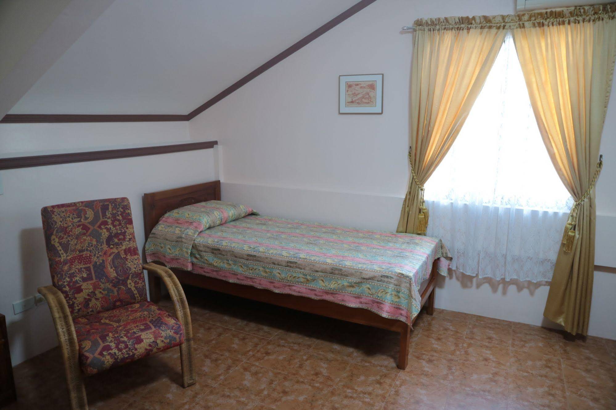 Pine Haven Hotel