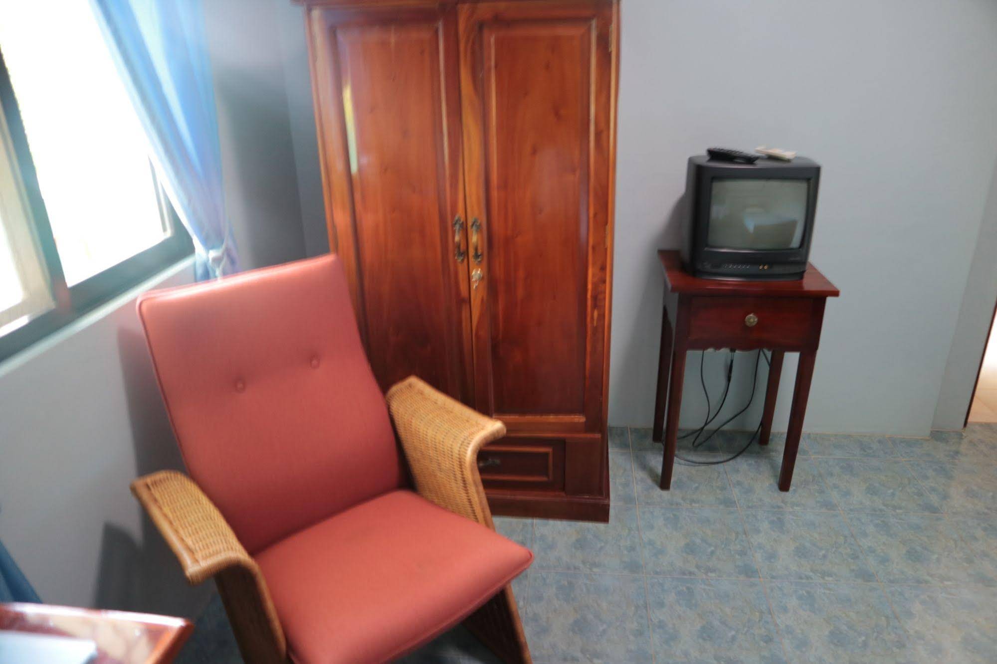 Pine Haven Hotel