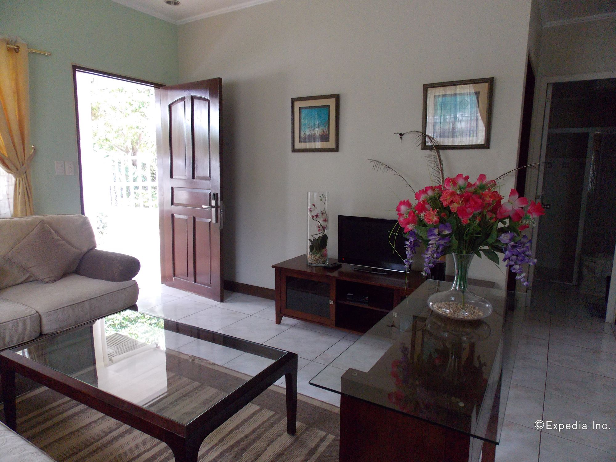 Bearland Paradise Resort