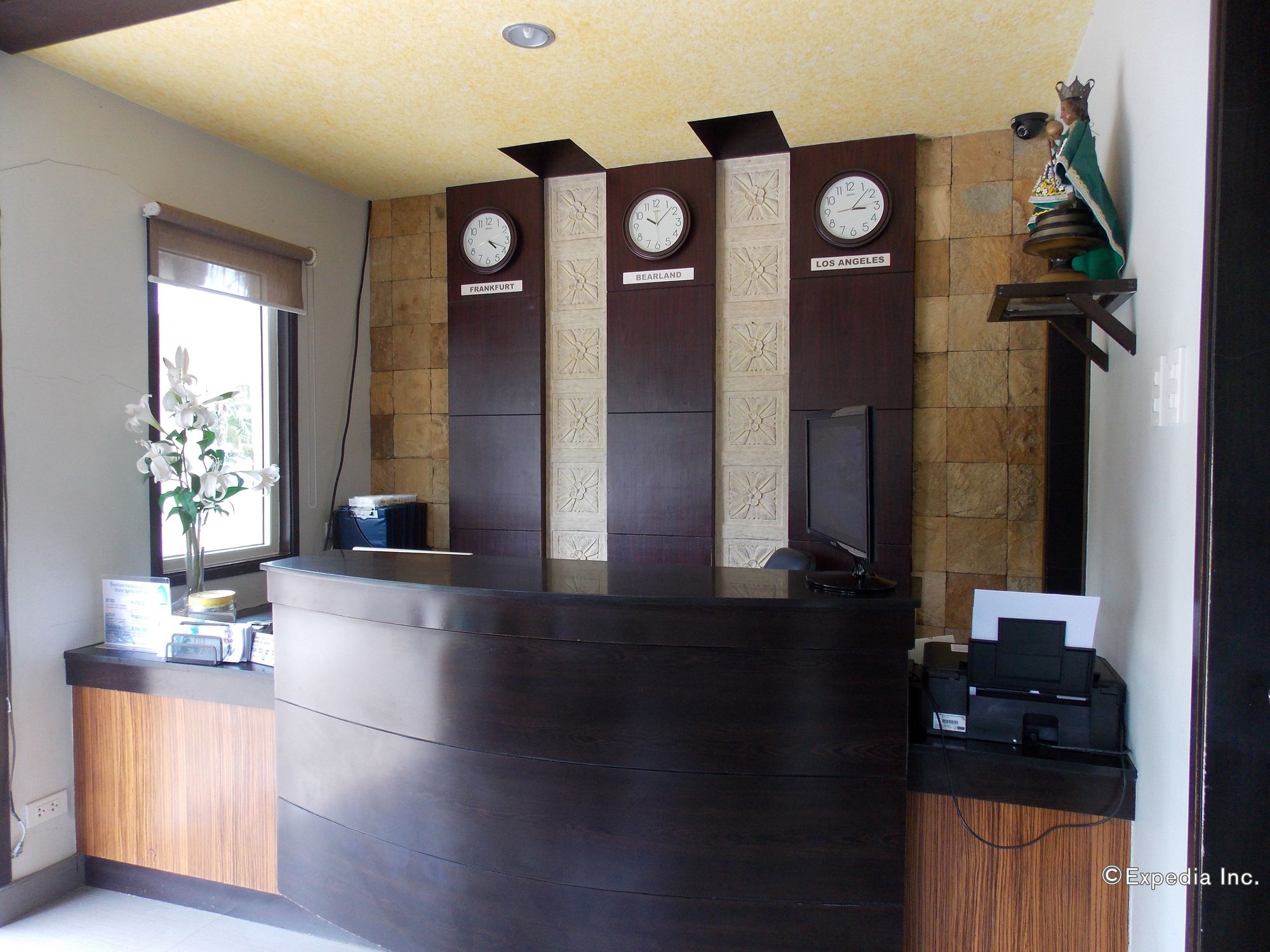 Bearland Paradise Resort