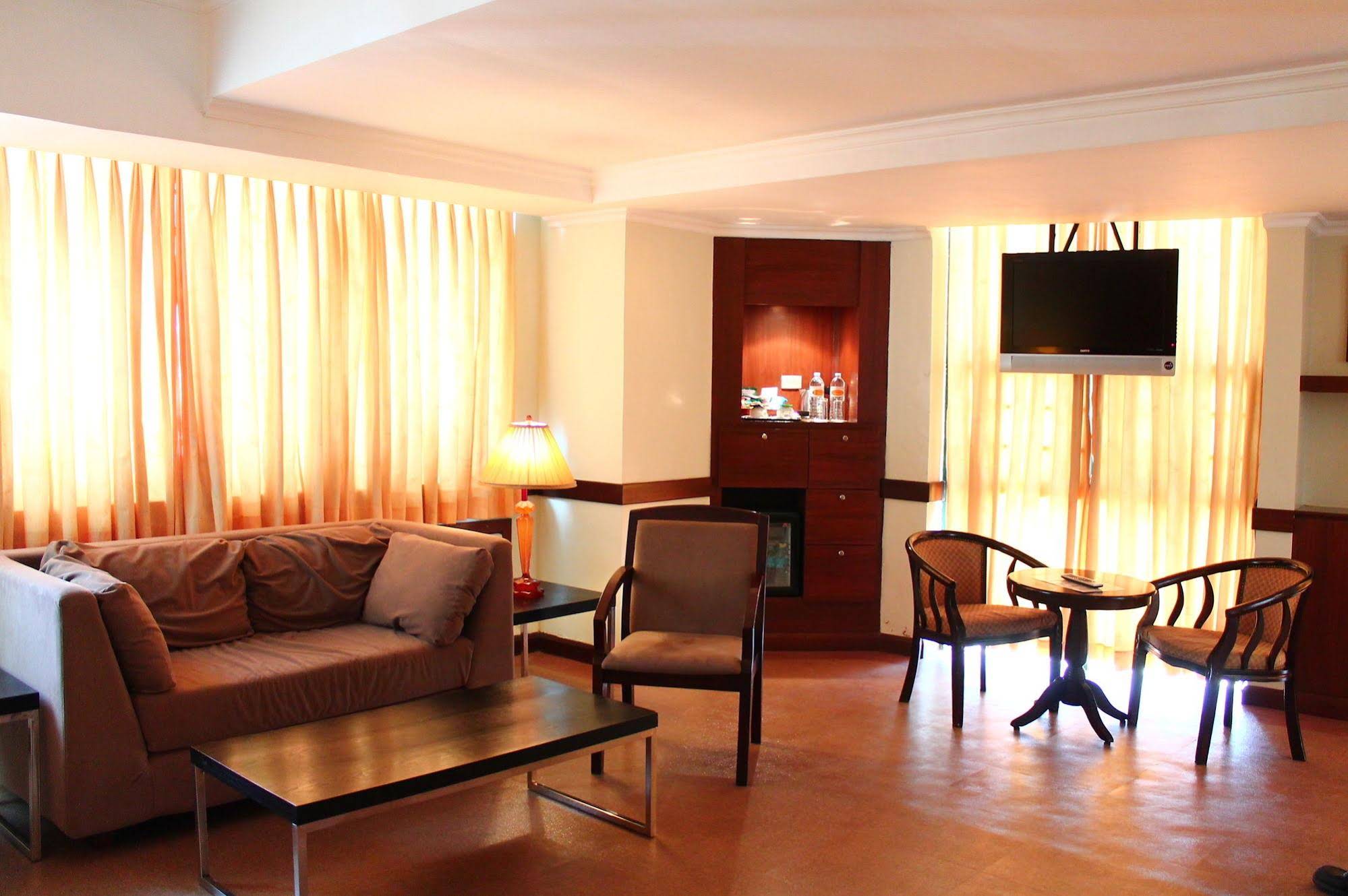 Iloilo Business Hotel
