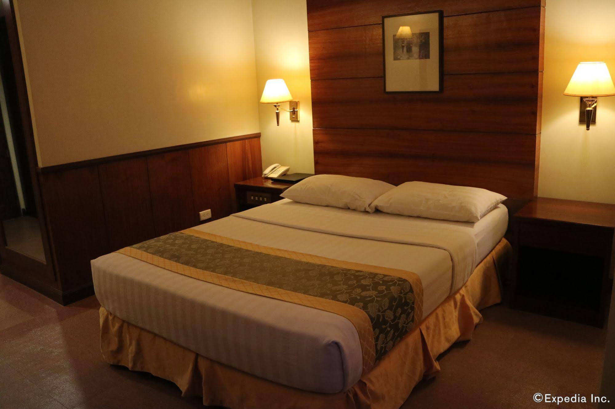 Iloilo Business Hotel