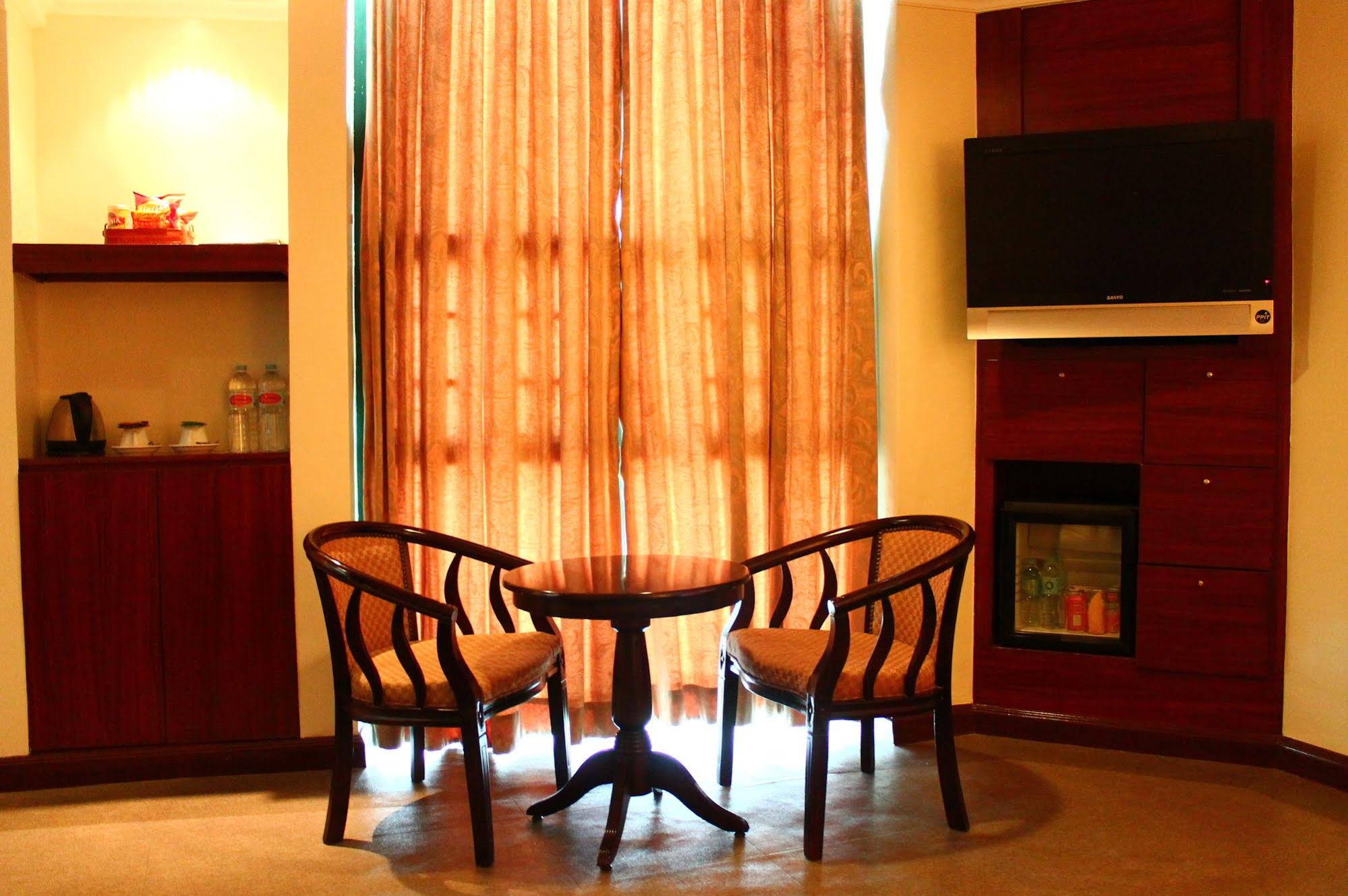 Iloilo Business Hotel