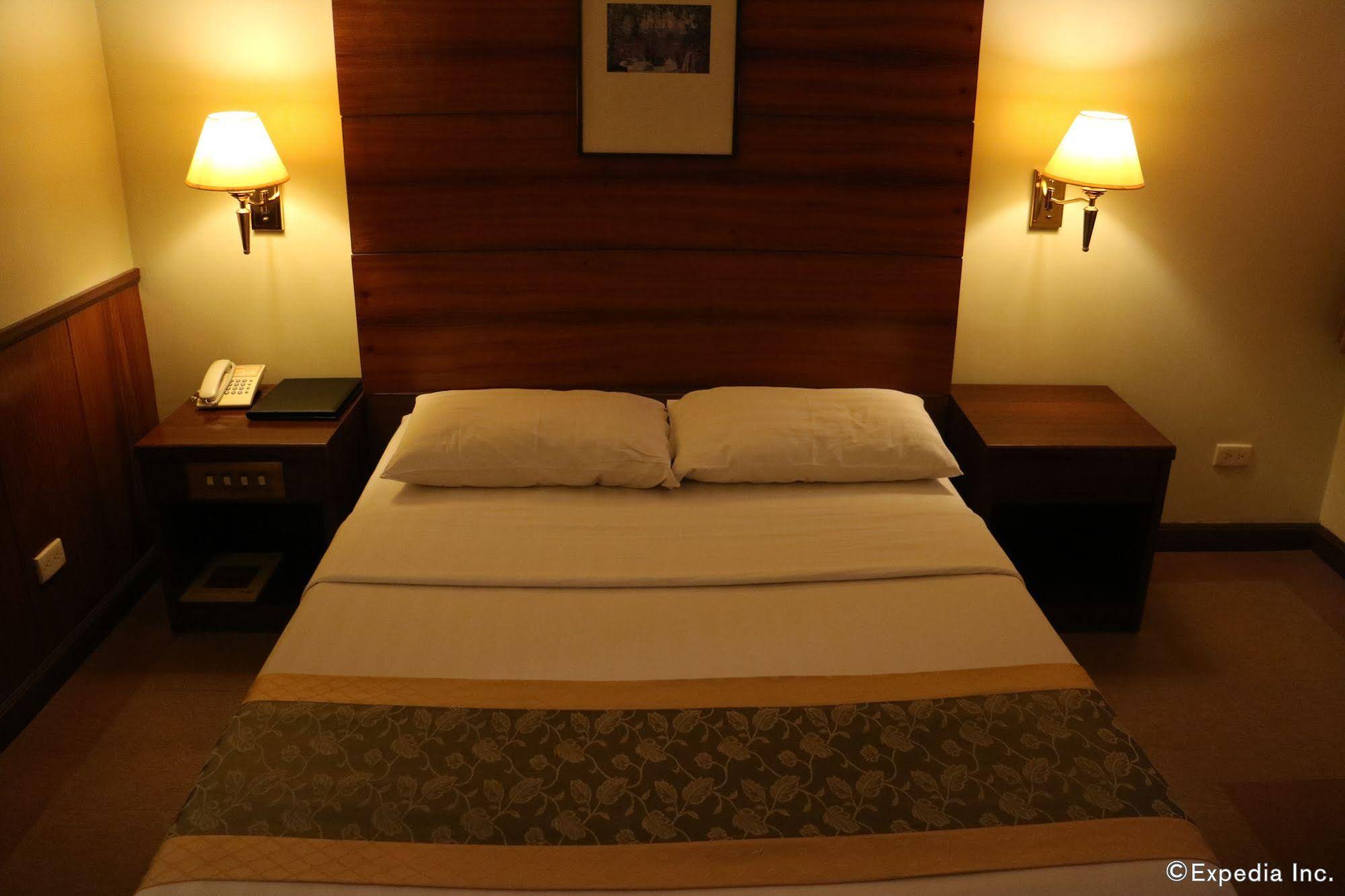 Iloilo Business Hotel
