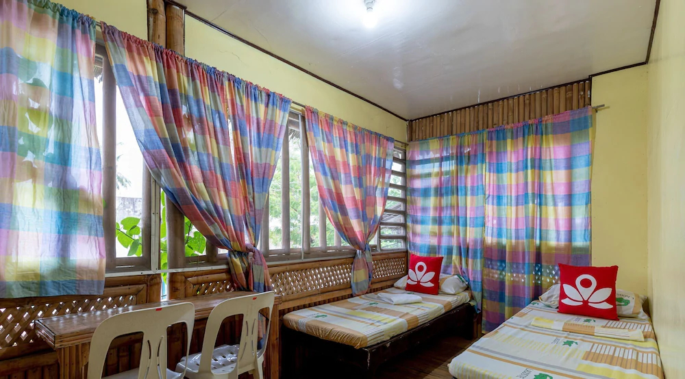 Iloilo Paraw Beach Resort by ZEN Rooms