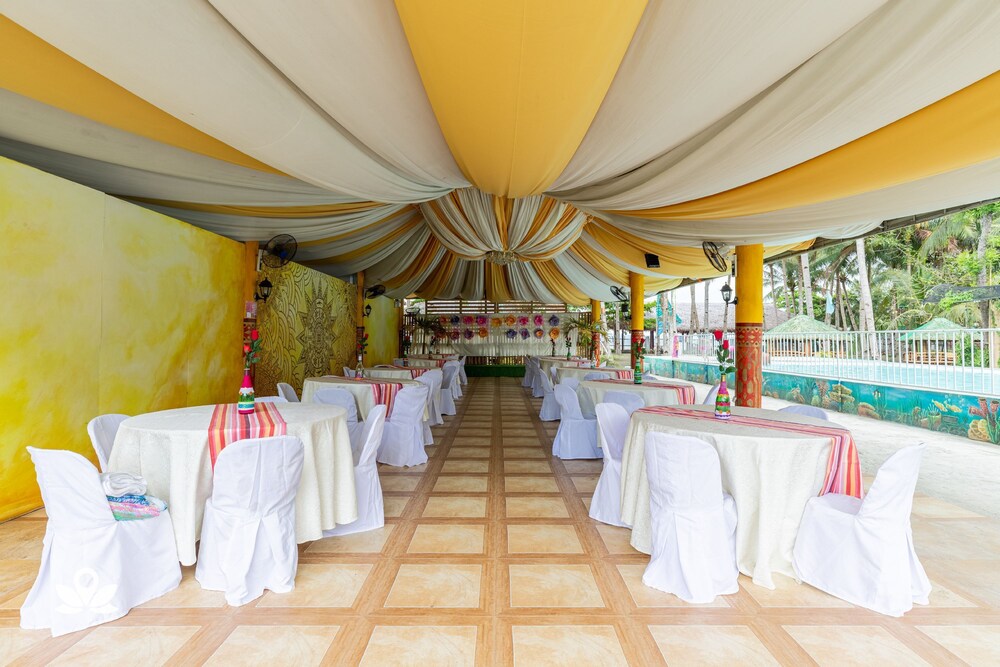 Iloilo Paraw Beach Resort by ZEN Rooms