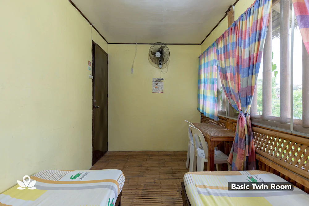Iloilo Paraw Beach Resort by ZEN Rooms