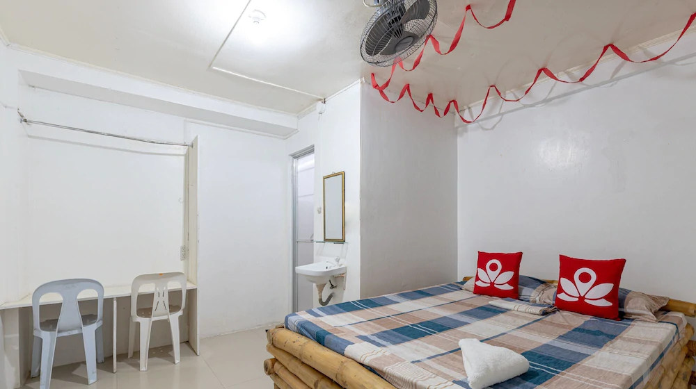 Iloilo Paraw Beach Resort by ZEN Rooms