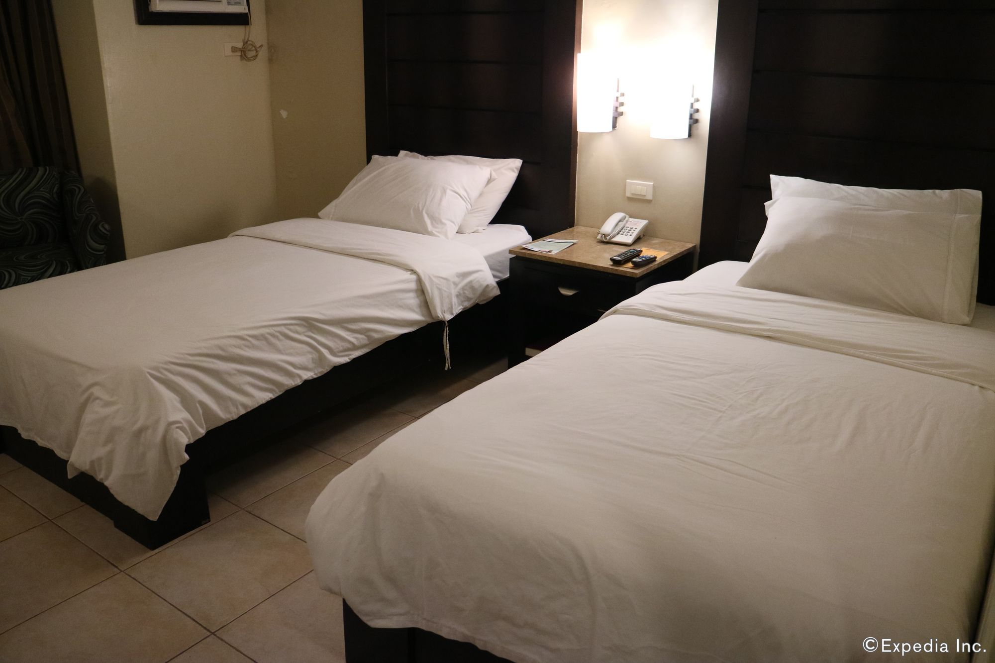 MO2 Westown Hotel Iloilo