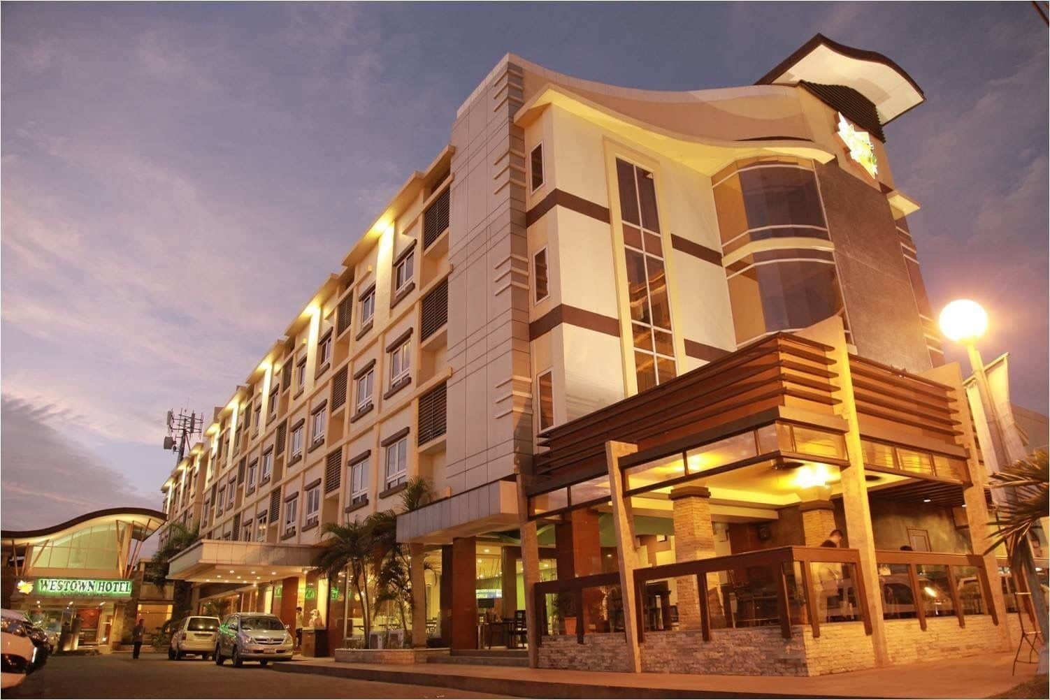 MO2 Westown Hotel Iloilo