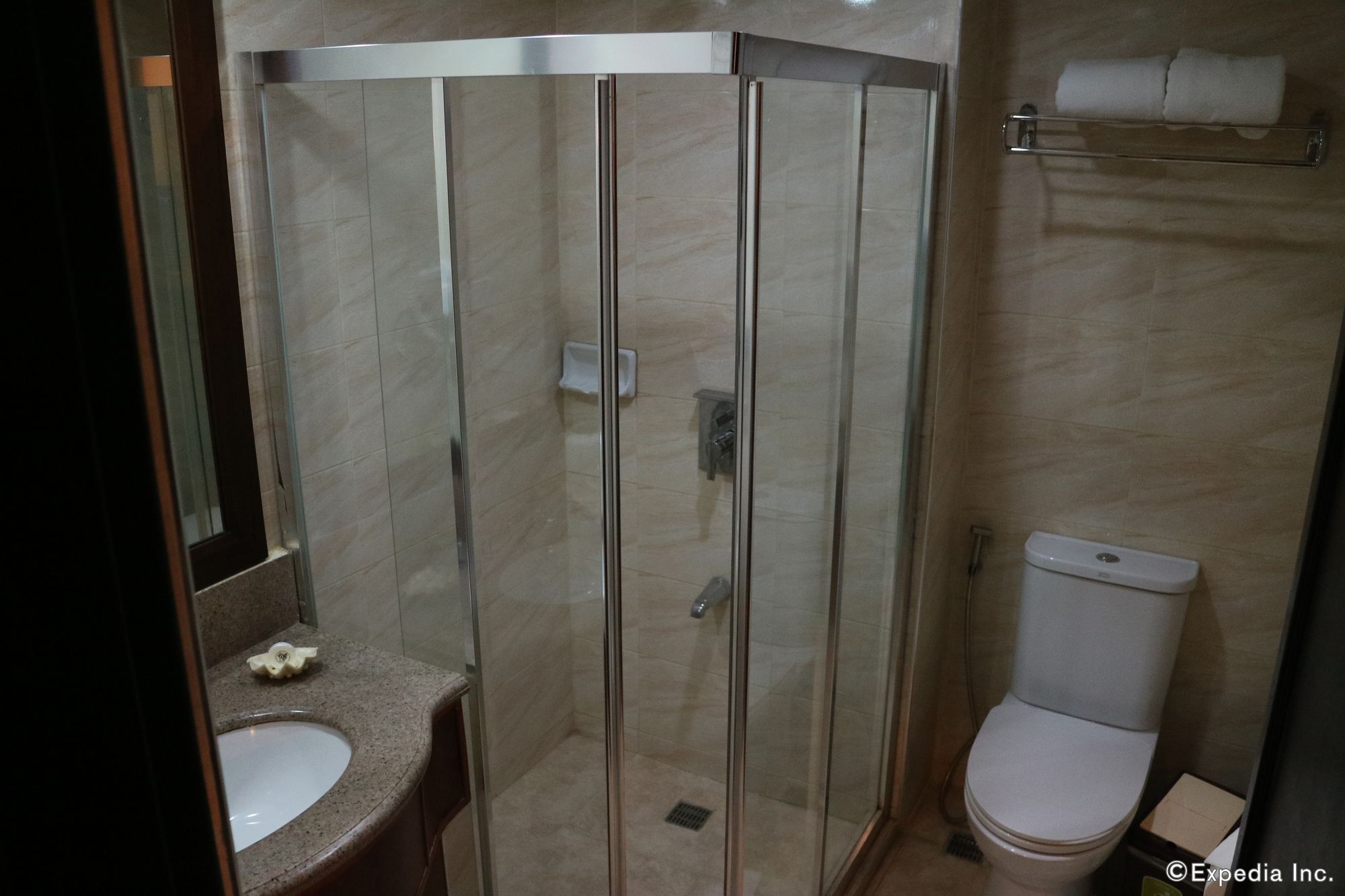 MO2 Westown Hotel Iloilo