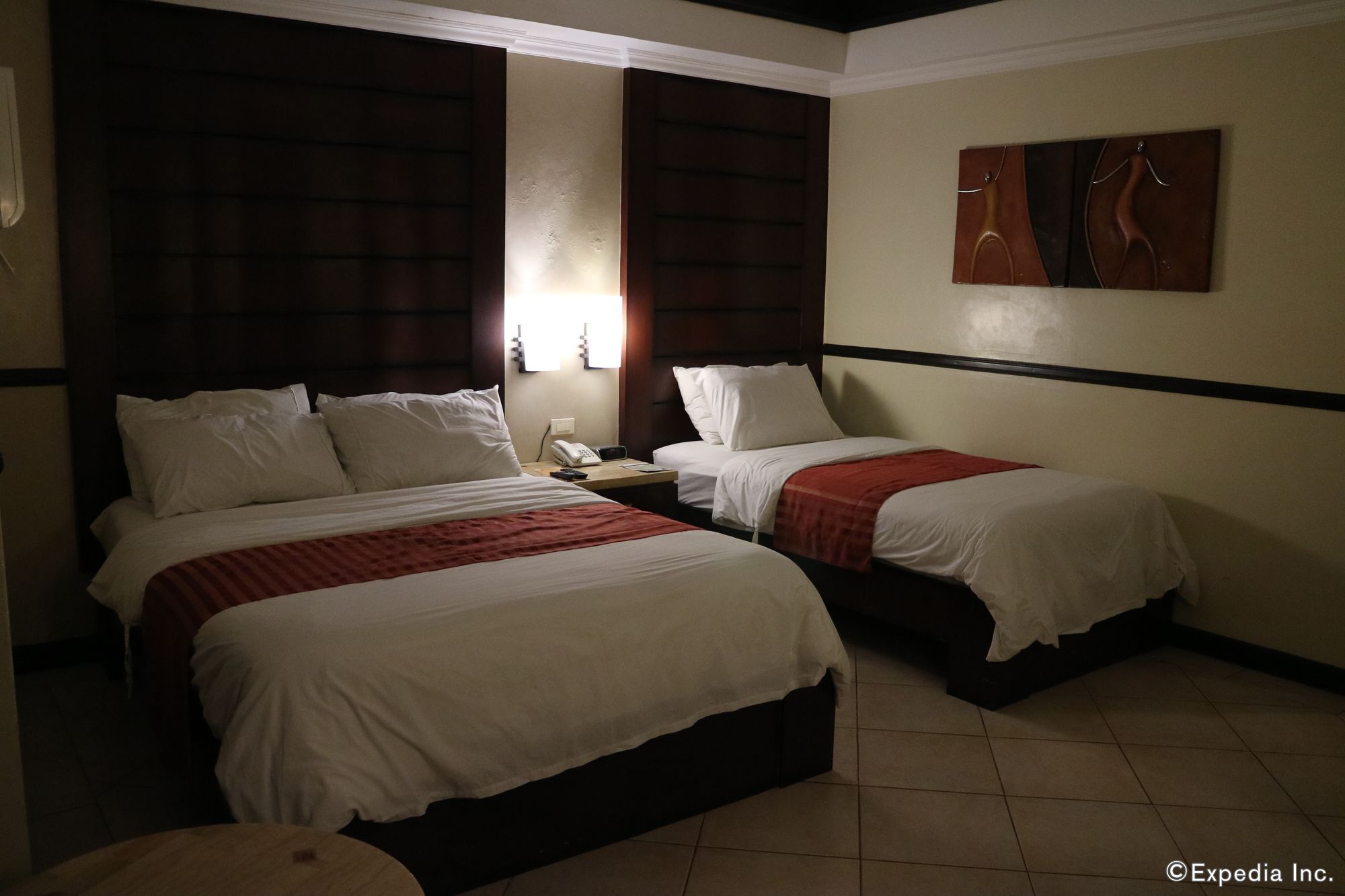 MO2 Westown Hotel Iloilo