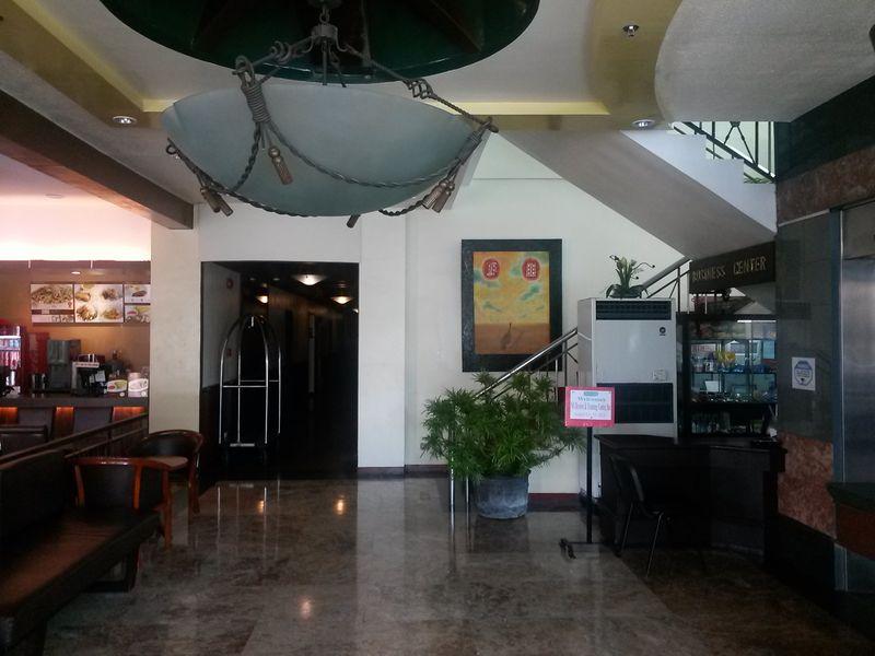 People's Hotel