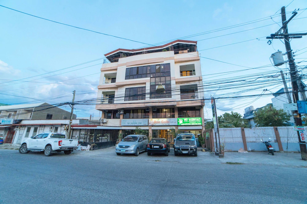 RedDoorz @ Ledesco Avenue Lapaz Iloilo