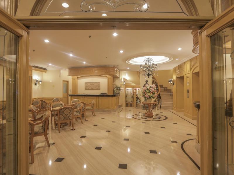 The Grand Dame Hotel