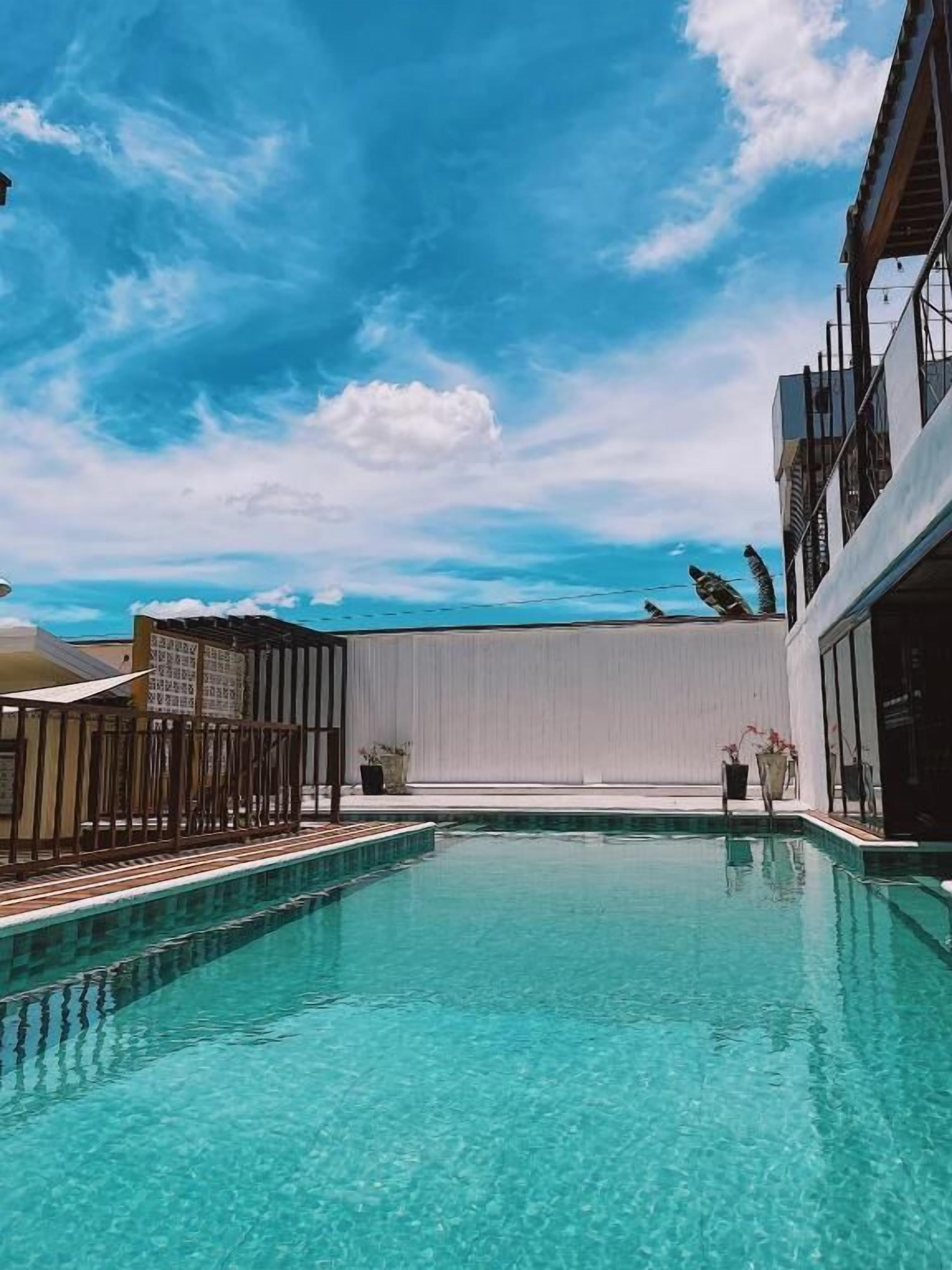 Urban Glamp Resort