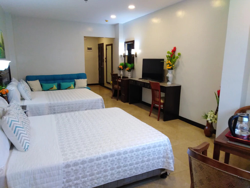 Venezia Suites Hotel