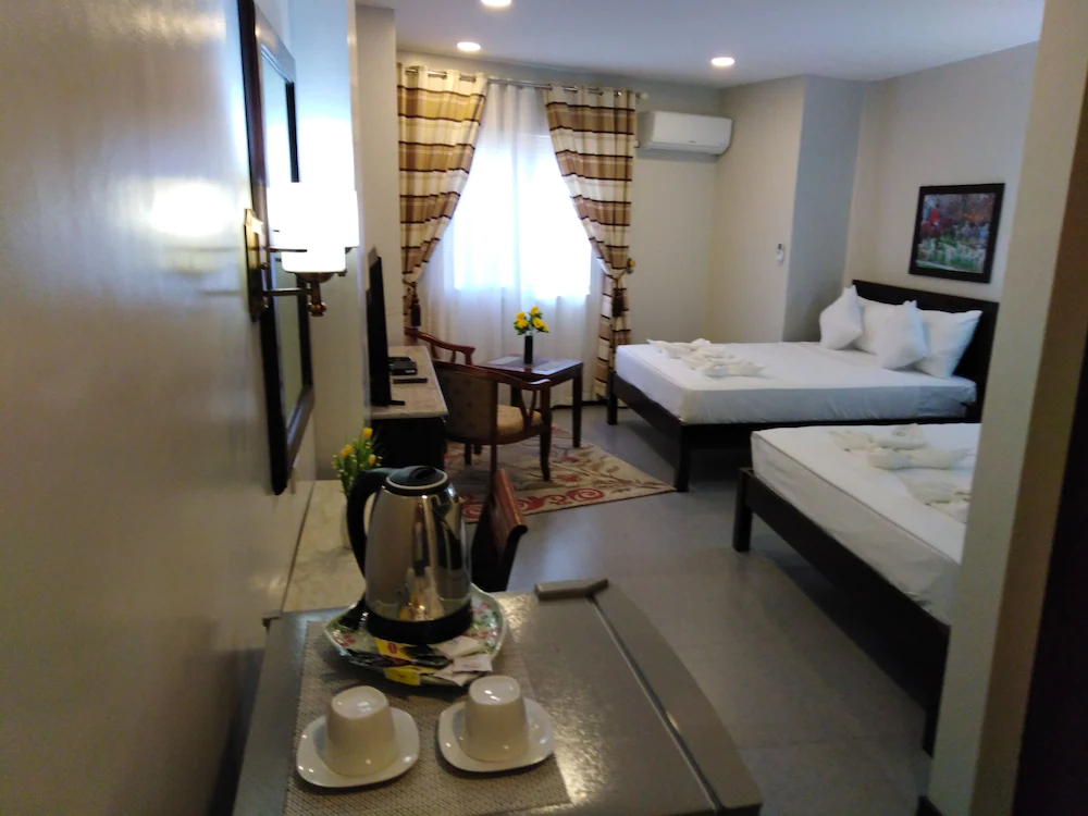 Venezia Suites Hotel