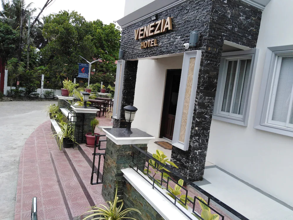 Venezia Suites Hotel