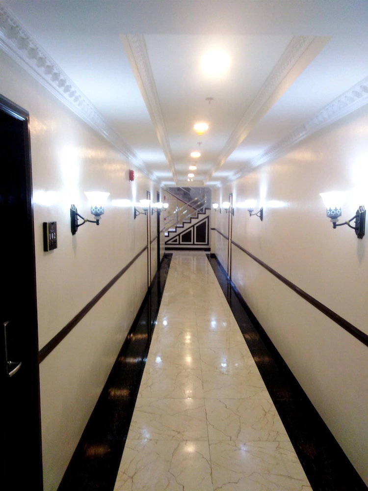 Venezia Suites Hotel