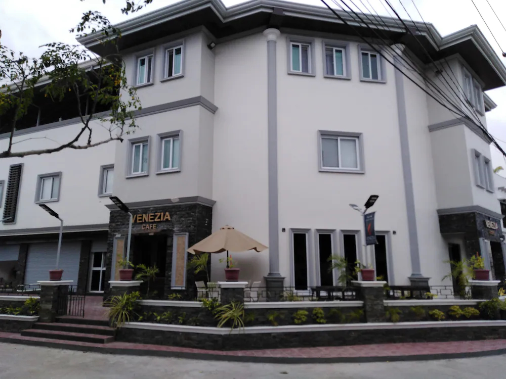 Venezia Suites Hotel