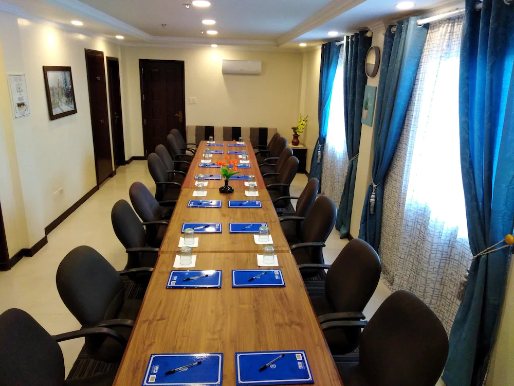 Venezia Suites Hotel