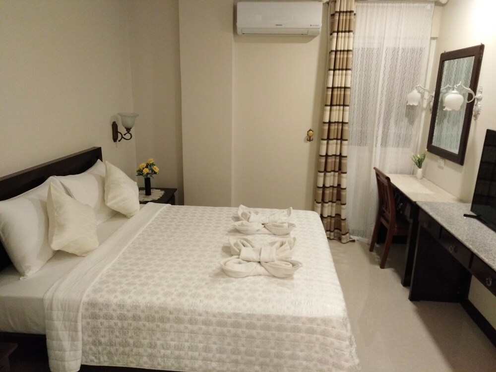 Venezia Suites Hotel