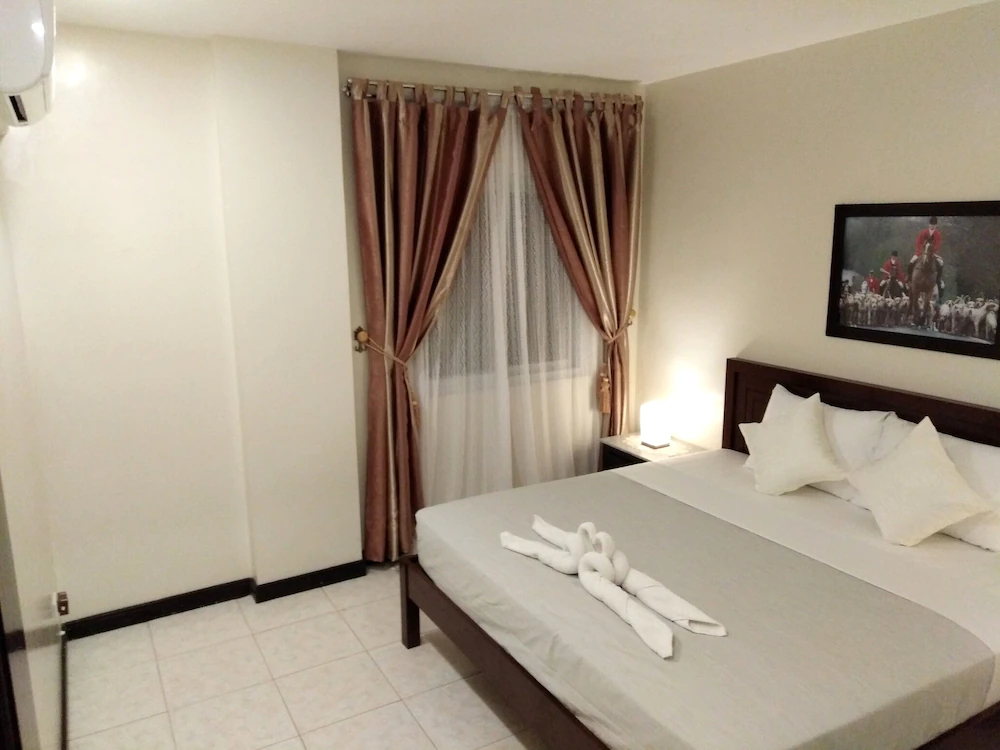 Venezia Suites Hotel