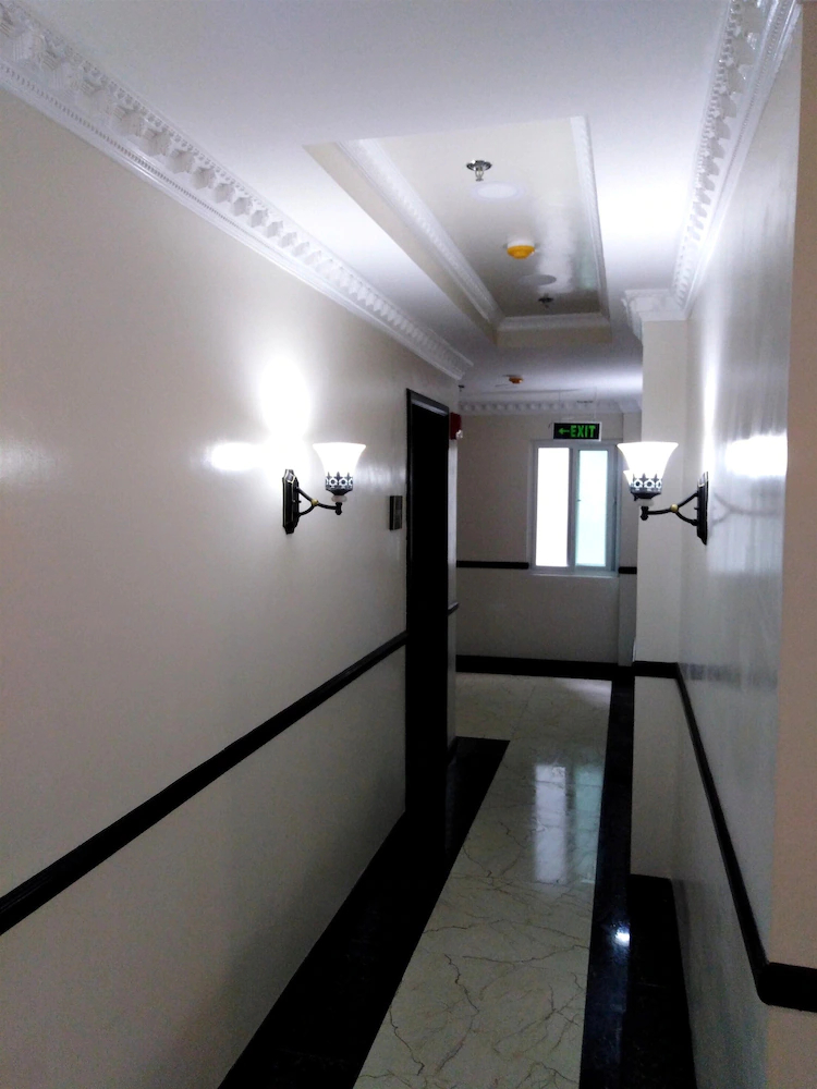 Venezia Suites Hotel