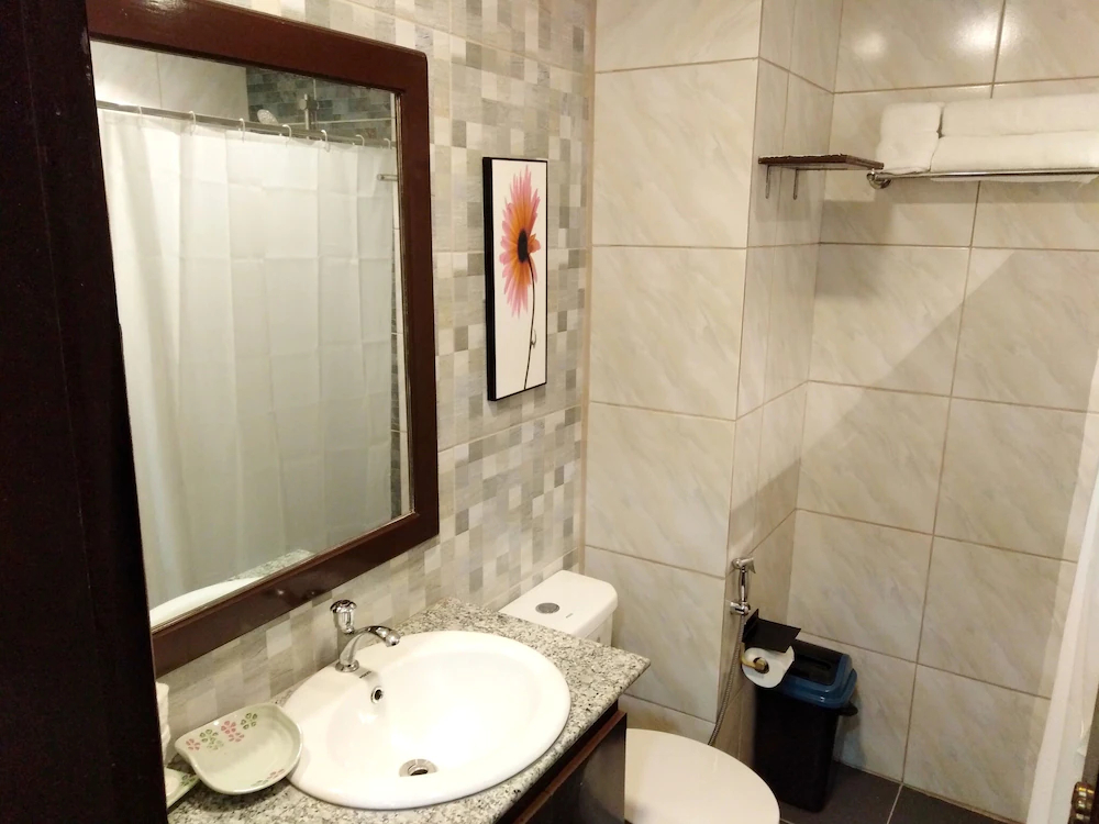 Venezia Suites Hotel
