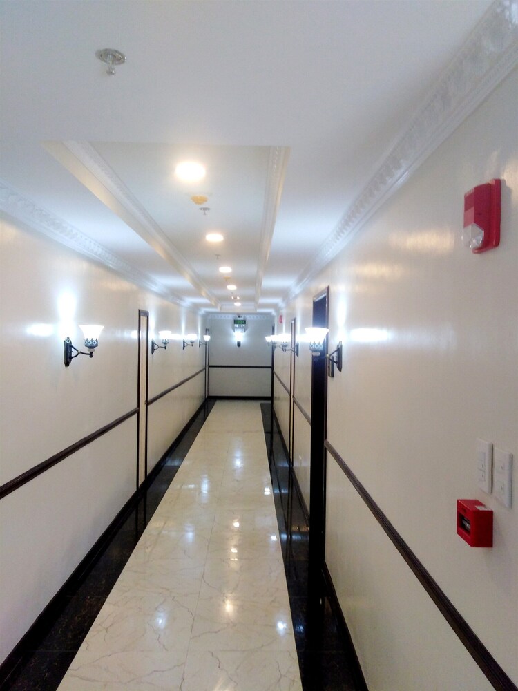 Venezia Suites Hotel