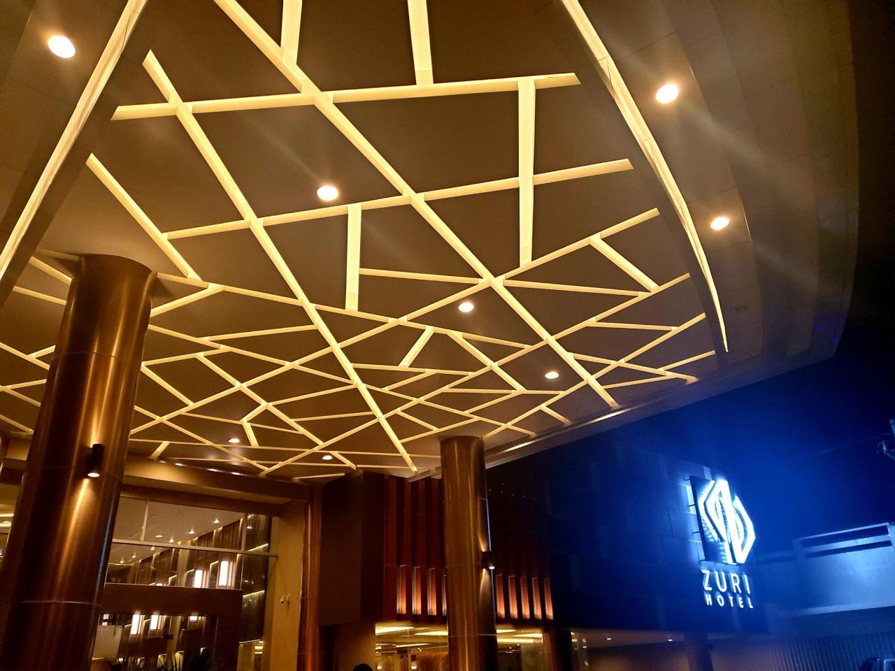 Zuri Hotel