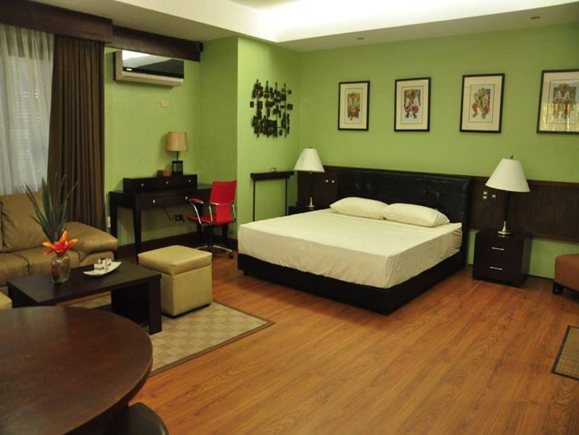 Casa Verde Hotel and Events Center