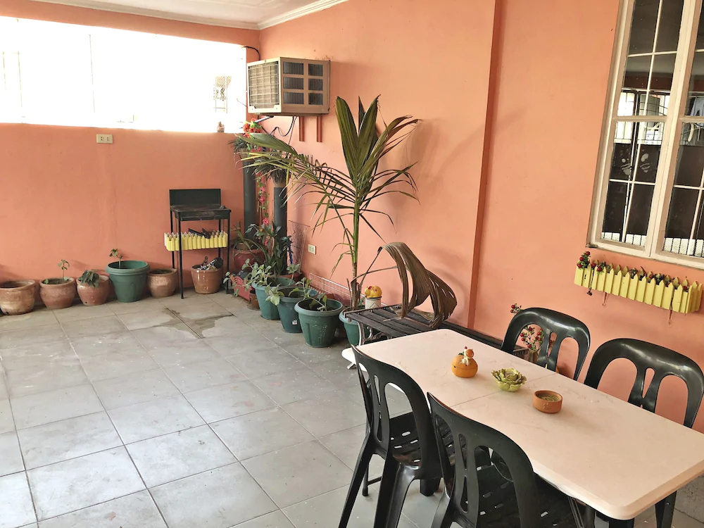 Kalayaan Transient House